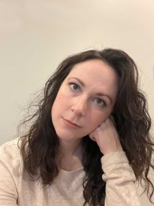 Keri Carnes_Artist Headshot