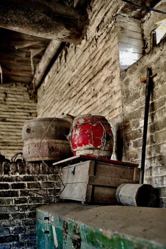 Merraki KJ_Drums and a Madolin