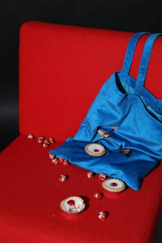 Xinrui Qiu - Staged authenticity